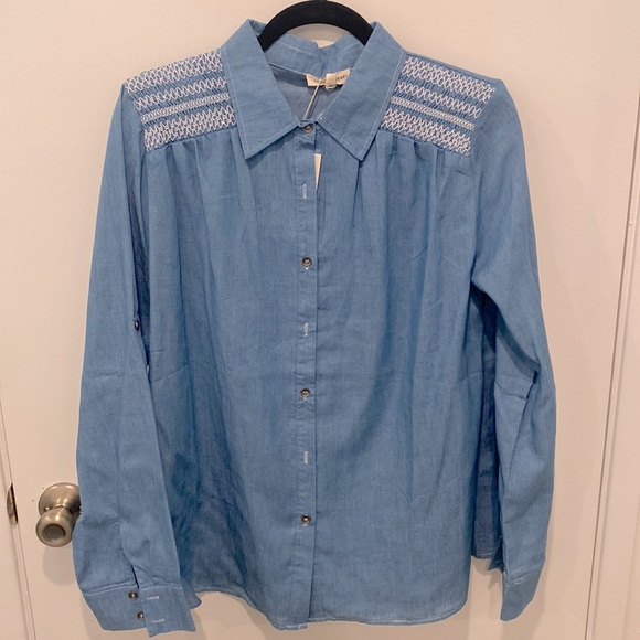 Light denim button up - Picture 7 of 7
